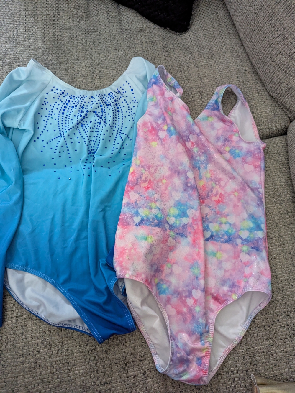 (4)Kids One-Piece Leotards in Light Blue and Pastel Pink Tie-Dye - Unbranded